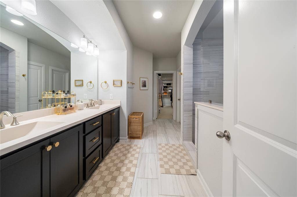 6313 Smithwick Drive, McKinney, TX 75070 6313 Smithwick Drive, McKinney, TX 75070