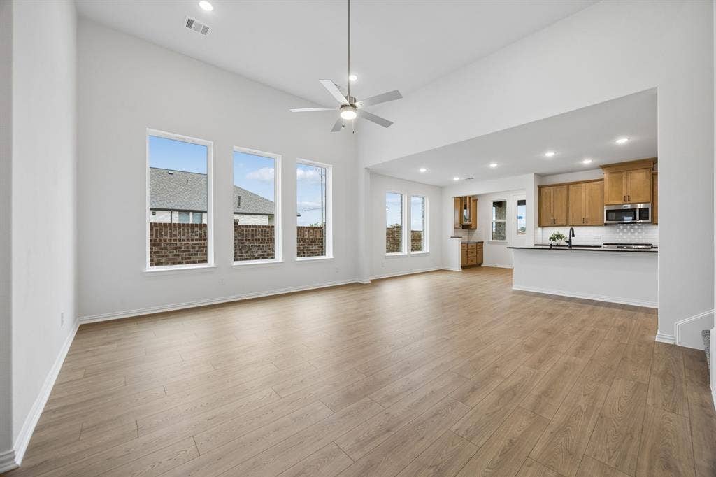 4109 Valley Mills Drive, Crandall, TX 75126 Representative