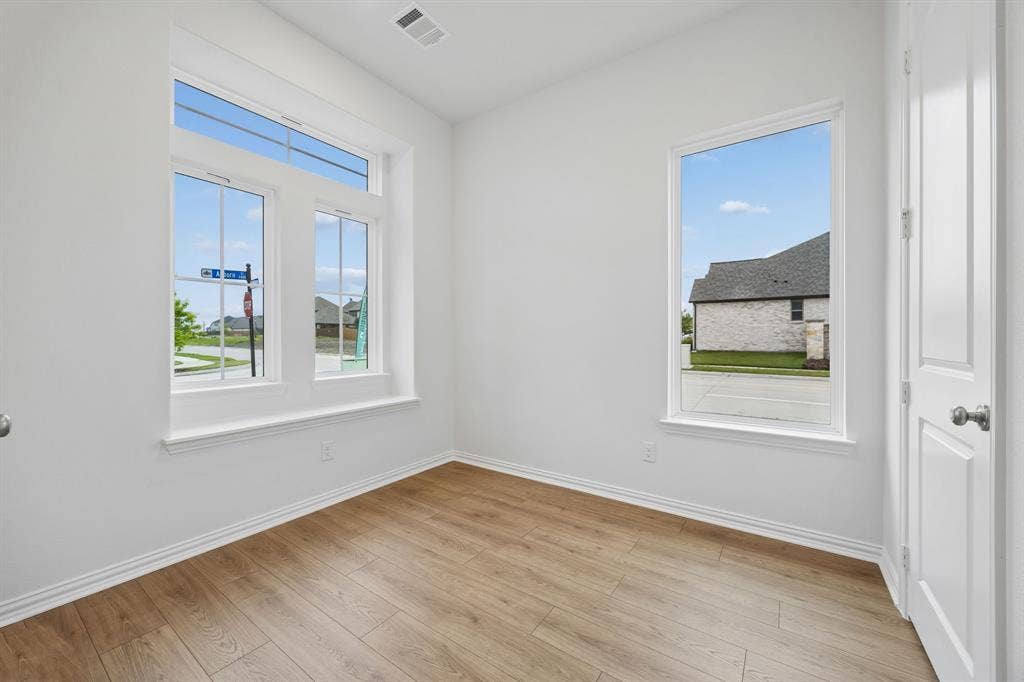 4109 Valley Mills Drive, Crandall, TX 75126 Representative