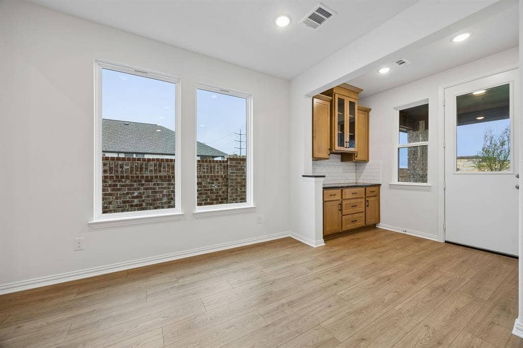 4109 Valley Mills Drive, Crandall, TX 75126 Representative