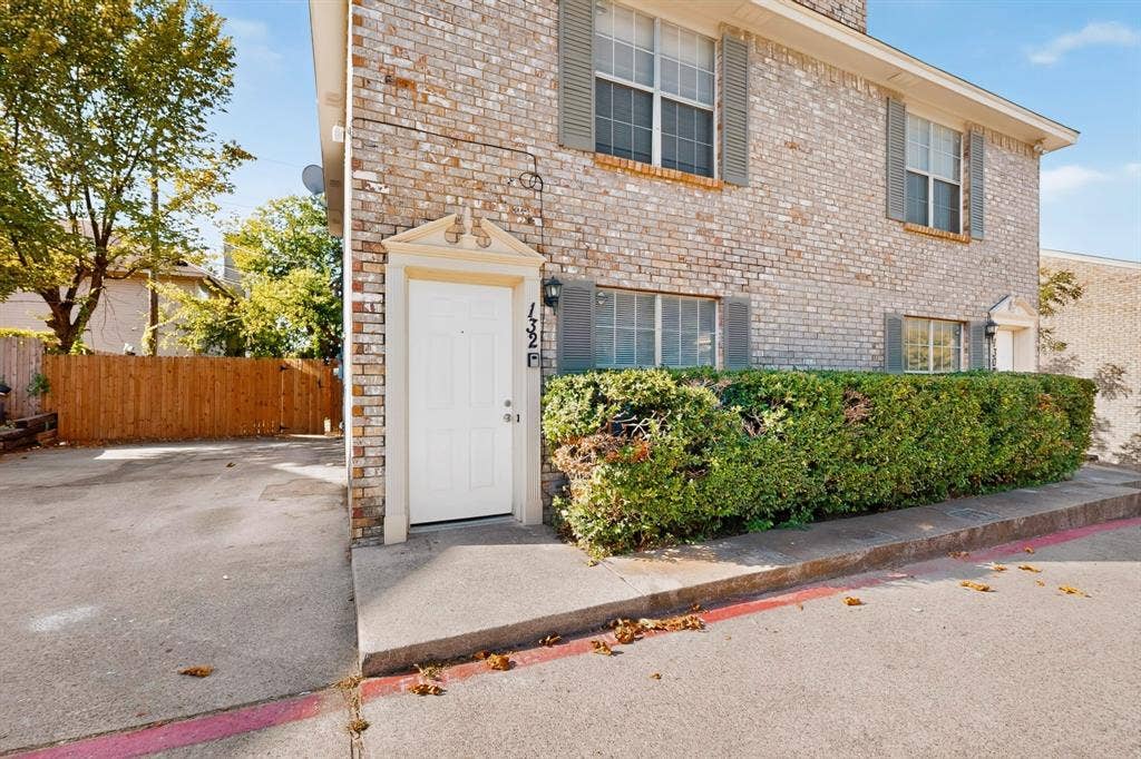 132 Graystone Place, Duncanville, TX 75137 132 Graystone Place, Duncanville, TX 75137