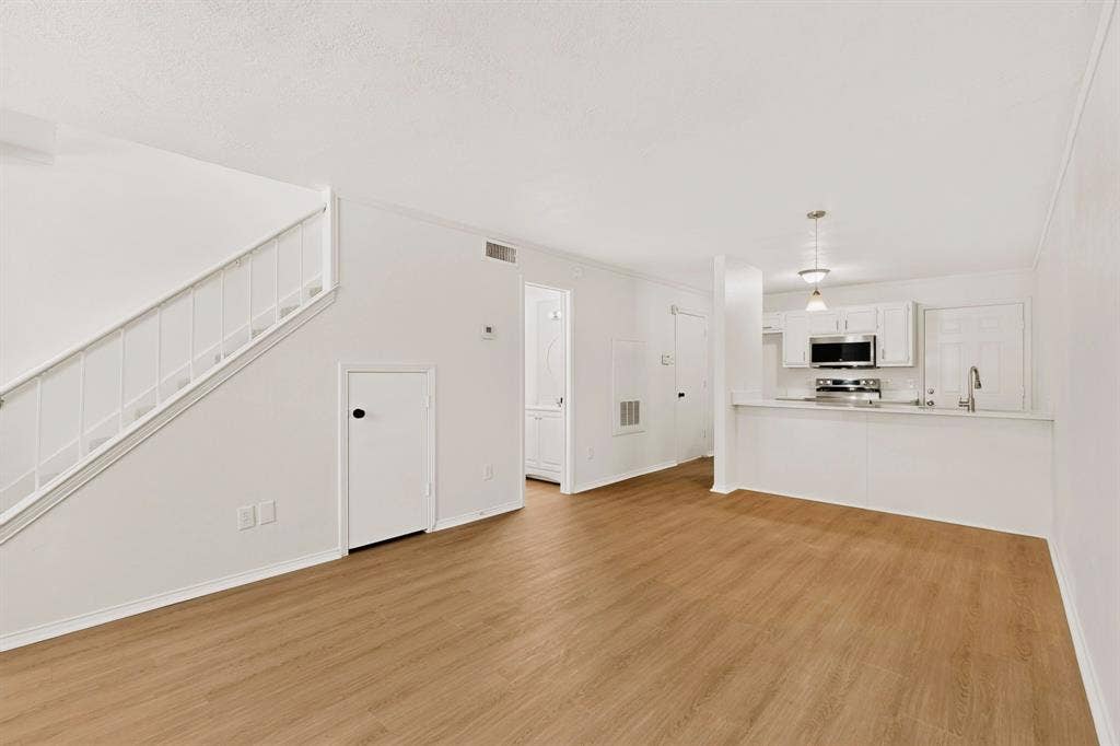 132 Graystone Place, Duncanville, TX 75137 132 Graystone Place, Duncanville, TX 75137