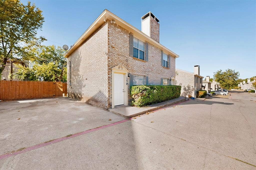 132 Graystone Place, Duncanville, TX 75137 132 Graystone Place, Duncanville, TX 75137