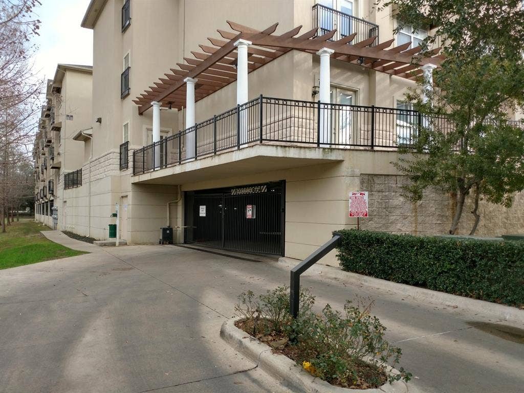3102 Kings Road, #203, Dallas, TX 75219 3102 Kings Road, #203, Dallas, TX 75219