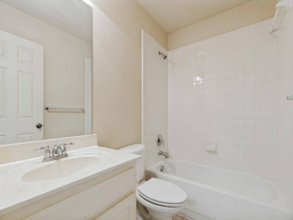 8723 Sherwood Drive, Frisco, TX 75035 8723 Sherwood Drive, Frisco, TX 75035