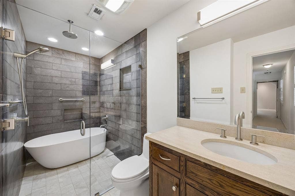 9624 Greensprint Drive, Dallas, TX 75238 9624 Greensprint Drive, Dallas, TX 75238