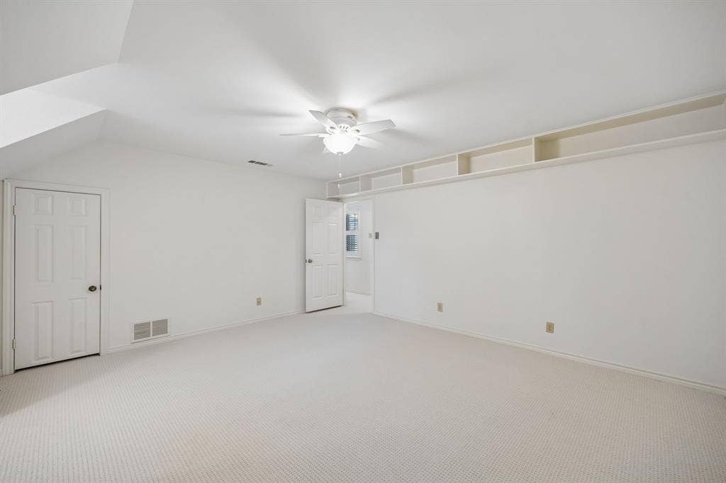 9624 Greensprint Drive, Dallas, TX 75238 9624 Greensprint Drive, Dallas, TX 75238