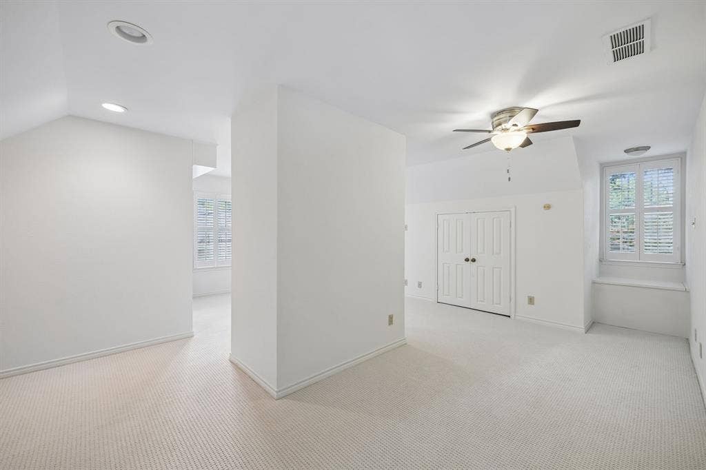 9624 Greensprint Drive, Dallas, TX 75238 9624 Greensprint Drive, Dallas, TX 75238