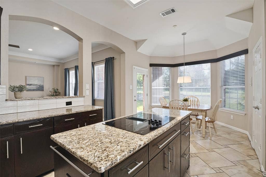 909 Palm Desert Drive, Garland, TX 75044