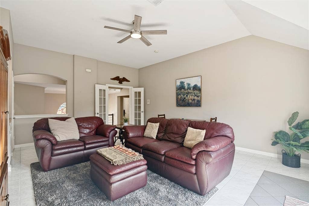 909 Palm Desert Drive, Garland, TX 75044