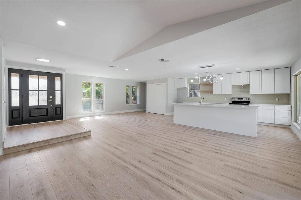 1517 Richland Drive, Richardson, TX 75081 1517 Richland Drive, Richardson, TX 75081