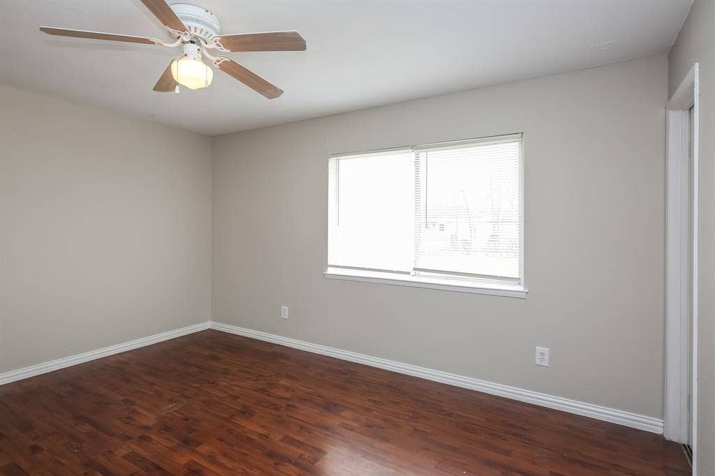 4013 Commonwealth Drive, Garland, TX 75043 4013 Commonwealth Drive, Garland, TX 75043