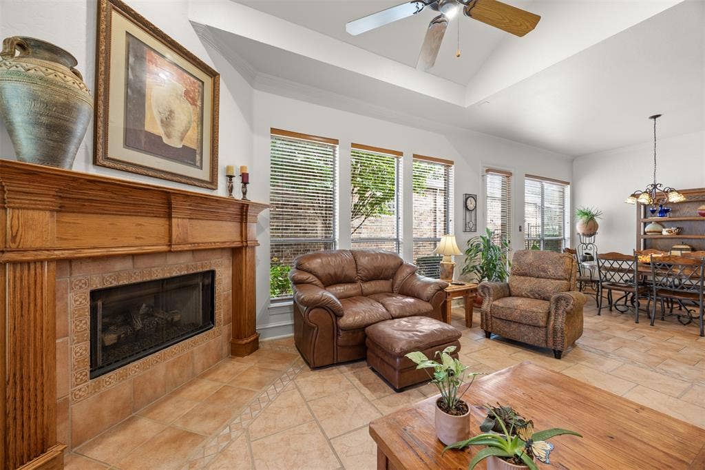 1516 Hackett Creek Drive, McKinney, TX 75072 Open Family Room for entertaining.