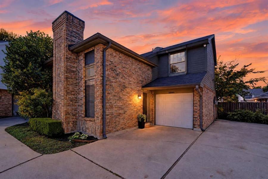 Property photo for 2868 Harbinger Lane, Dallas, TX