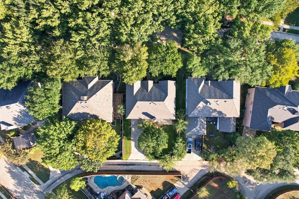2312 Honeylocust Drive, Irving, TX 75063 2312 Honeylocust Drive, Irving, TX 75063