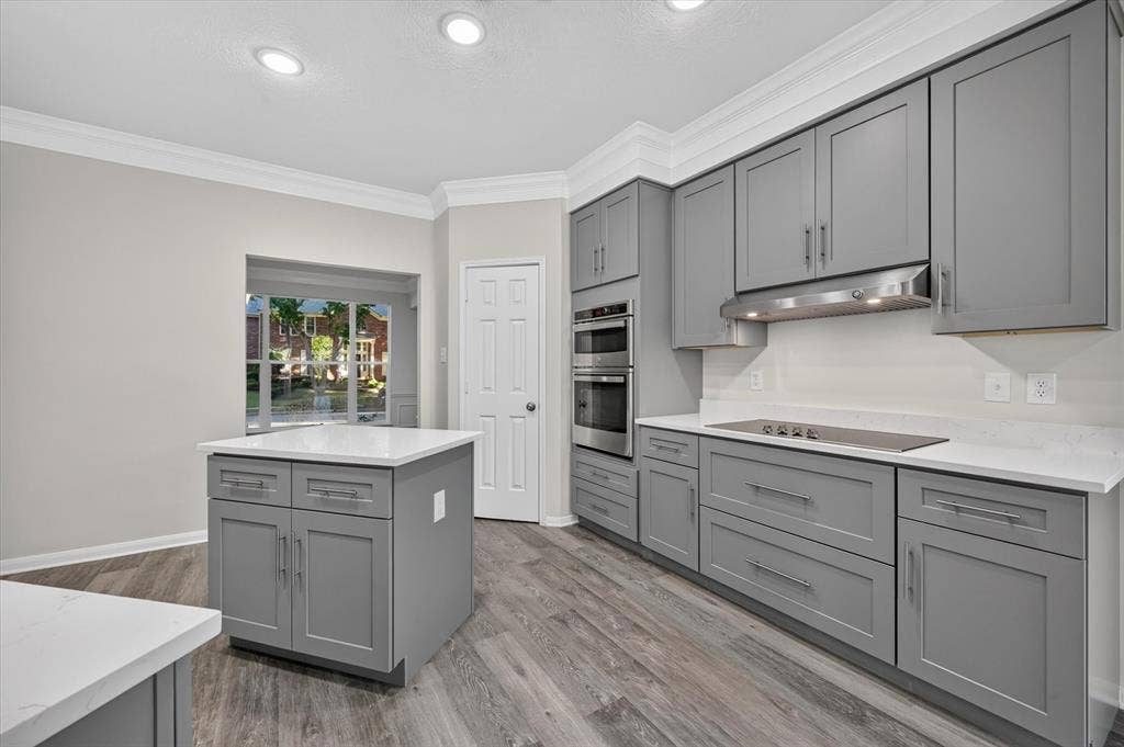 2312 Honeylocust Drive, Irving, TX 75063 2312 Honeylocust Drive, Irving, TX 75063
