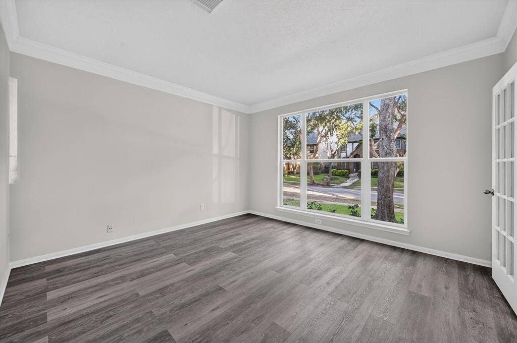 2312 Honeylocust Drive, Irving, TX 75063 2312 Honeylocust Drive, Irving, TX 75063