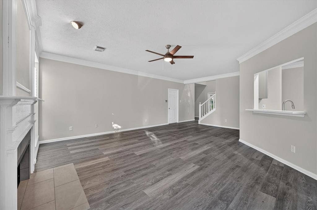 2312 Honeylocust Drive, Irving, TX 75063 2312 Honeylocust Drive, Irving, TX 75063