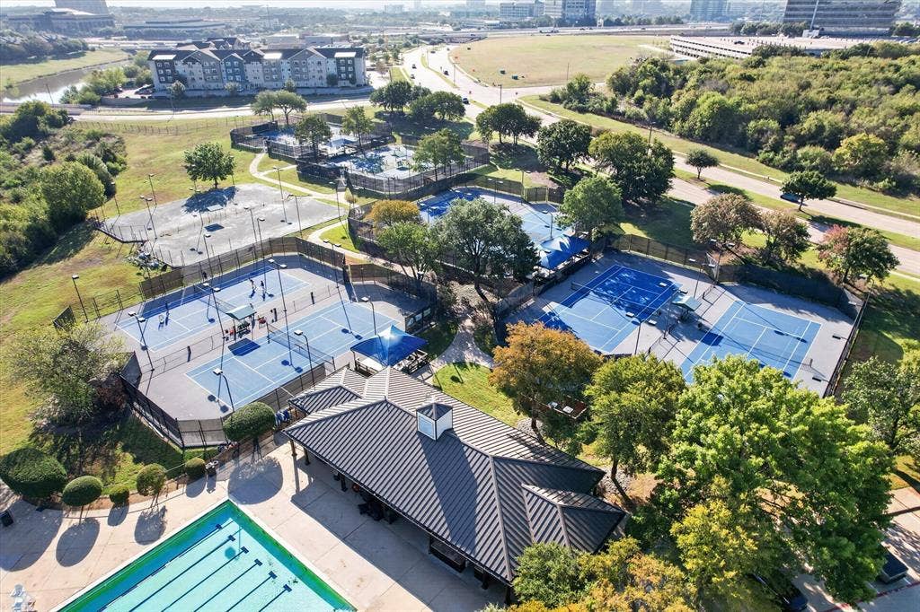 2312 Honeylocust Drive, Irving, TX 75063 2312 Honeylocust Drive, Irving, TX 75063