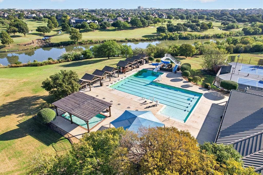 2312 Honeylocust Drive, Irving, TX 75063 2312 Honeylocust Drive, Irving, TX 75063