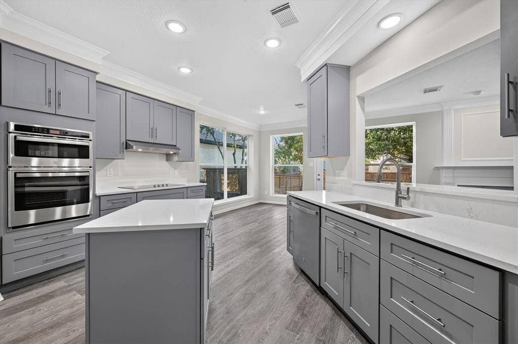 2312 Honeylocust Drive, Irving, TX 75063 2312 Honeylocust Drive, Irving, TX 75063