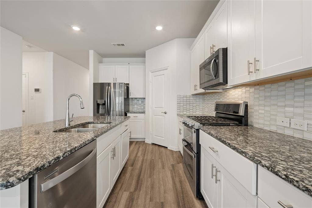 1323 Black Canyon Avenue, Royse City, TX 75189 1323 Black Canyon Avenue, Royse City, TX 75189