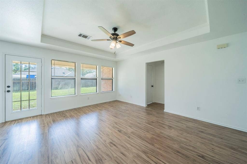 1507 Sunflower Lane, Granbury, TX 76048