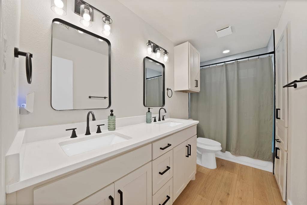 2904 Laurel Lane, Plano, TX 75074 2904 Laurel Lane, Plano, TX 75074