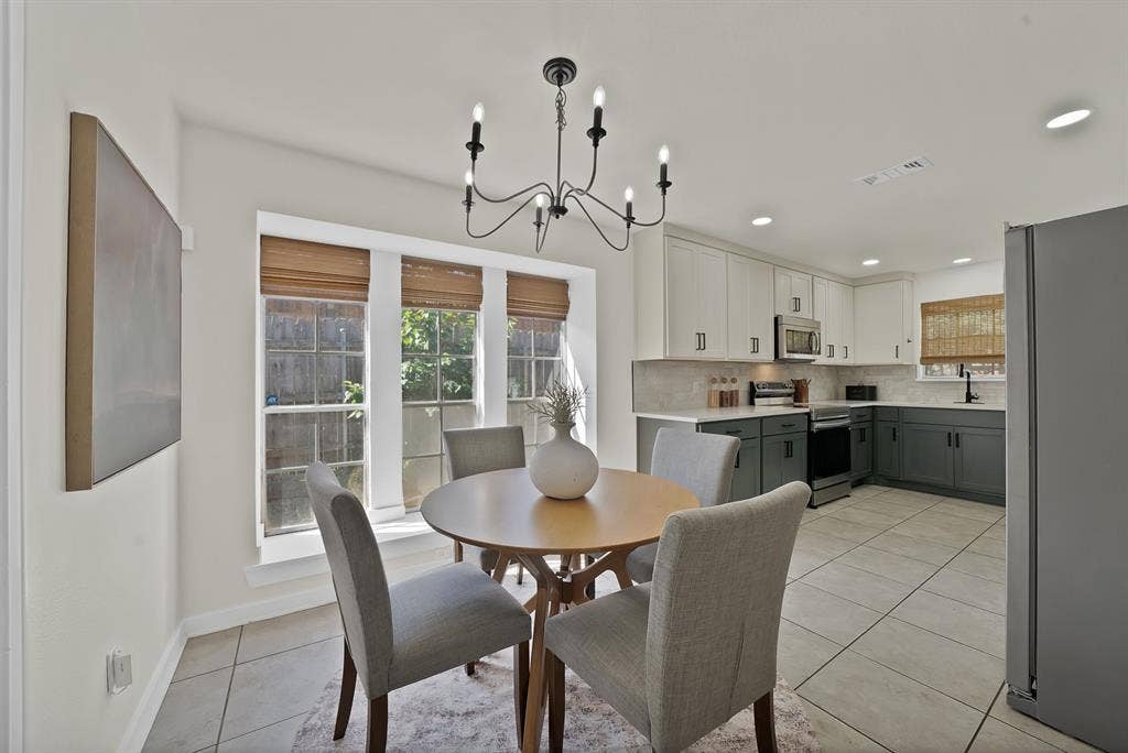 2904 Laurel Lane, Plano, TX 75074 2904 Laurel Lane, Plano, TX 75074