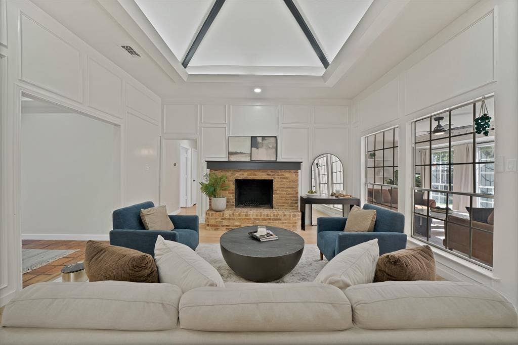 2904 Laurel Lane, Plano, TX 75074 2904 Laurel Lane, Plano, TX 75074