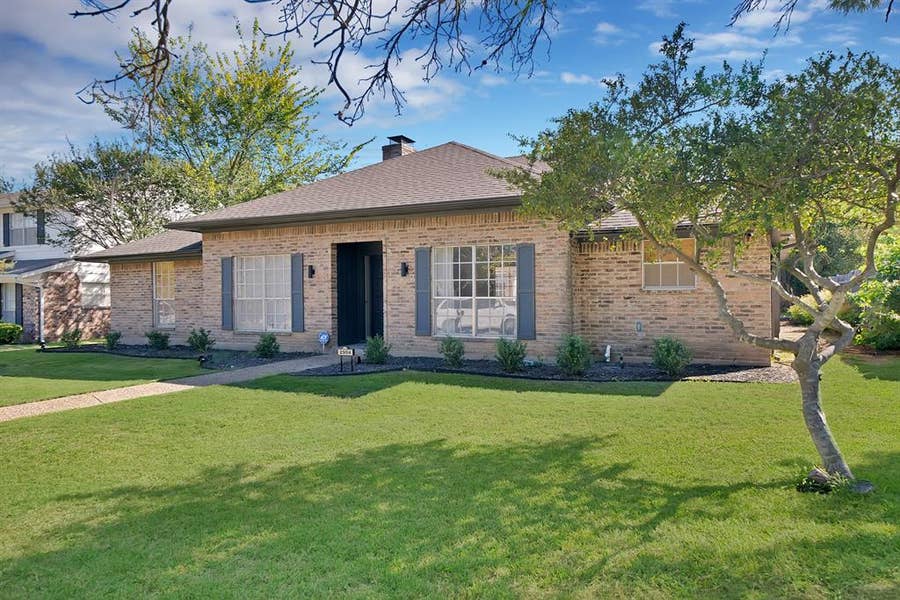 Property photo for 2904 Laurel Lane, Plano, TX