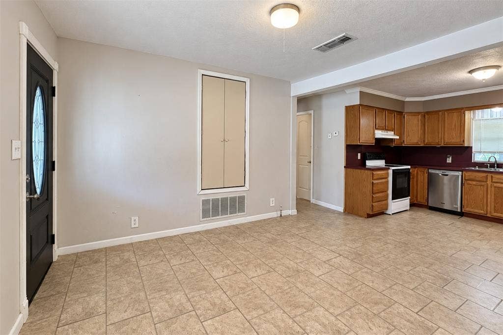 623 Mckinney Avenue, Princeton, TX 75407 623 Mckinney Avenue, Princeton, TX 75407