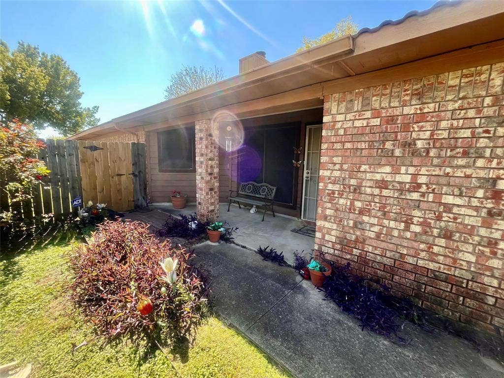 1116 Sandalwood Lane, DeSoto, TX 75115 1116 Sandalwood Lane, DeSoto, TX 75115