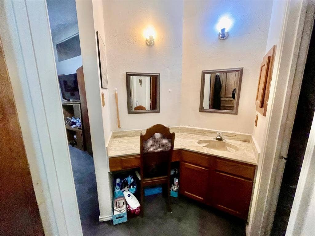 1116 Sandalwood Lane, DeSoto, TX 75115 1116 Sandalwood Lane, DeSoto, TX 75115