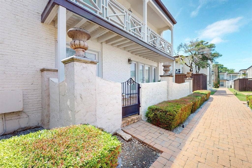 5919 E University Boulevard, #238, Dallas, TX 75206 5919 E University Boulevard, #238, Dallas, TX 75206