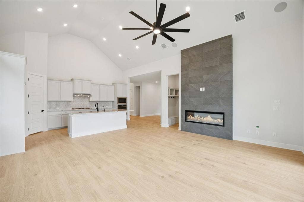 9306 Emory Oak Drive, Frisco, TX 75035 Representative