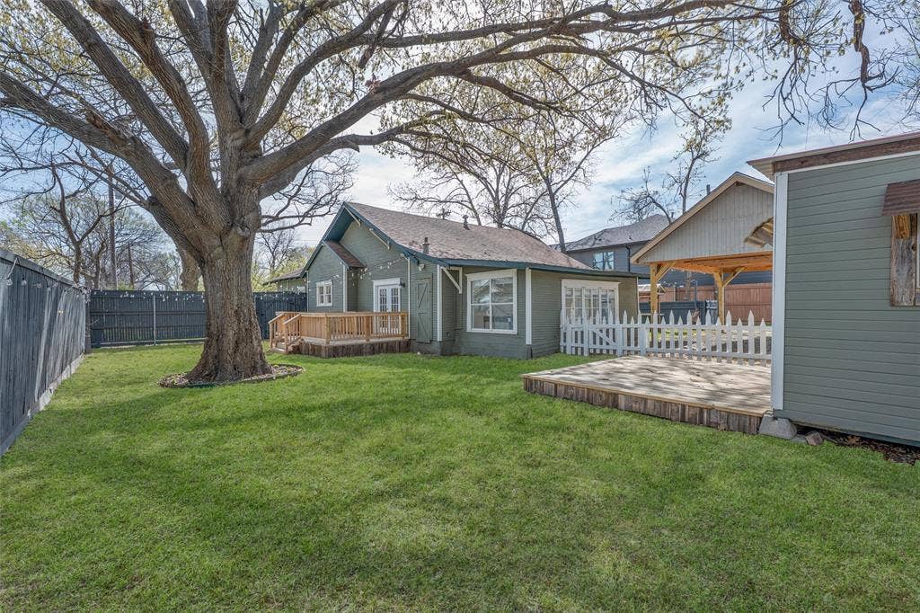 1311 Coleman Street, McKinney, TX 75069 1311 Coleman Street, McKinney, TX 75069