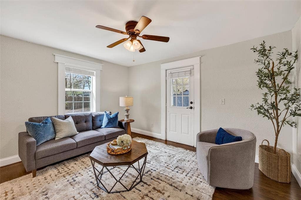 1311 Coleman Street, McKinney, TX 75069 1311 Coleman Street, McKinney, TX 75069