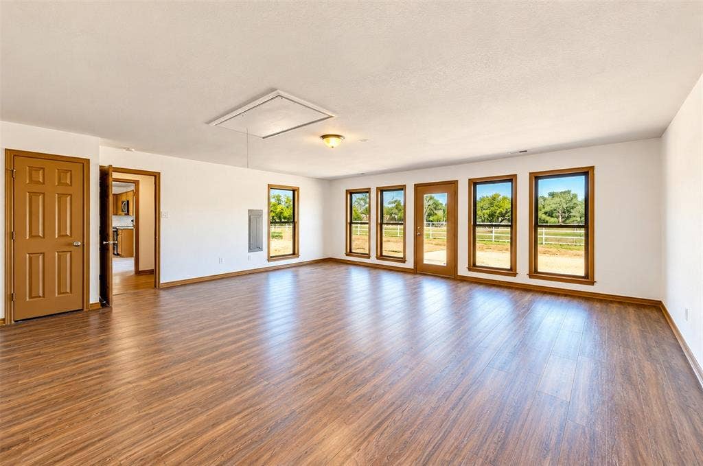 9720 Bluebonnet Drive, Scurry, TX 75158 9720 Bluebonnet Drive, Scurry, TX 75158