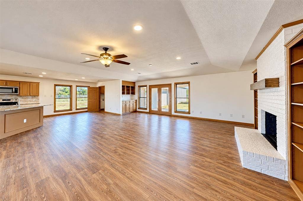 9720 Bluebonnet Drive, Scurry, TX 75158 9720 Bluebonnet Drive, Scurry, TX 75158