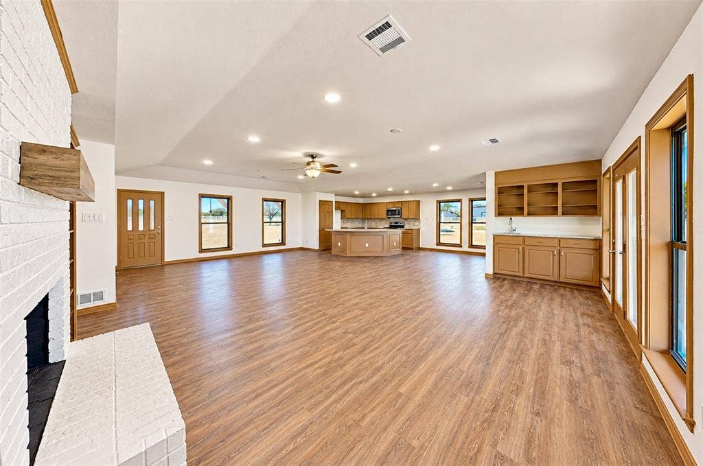 9720 Bluebonnet Drive, Scurry, TX 75158 9720 Bluebonnet Drive, Scurry, TX 75158