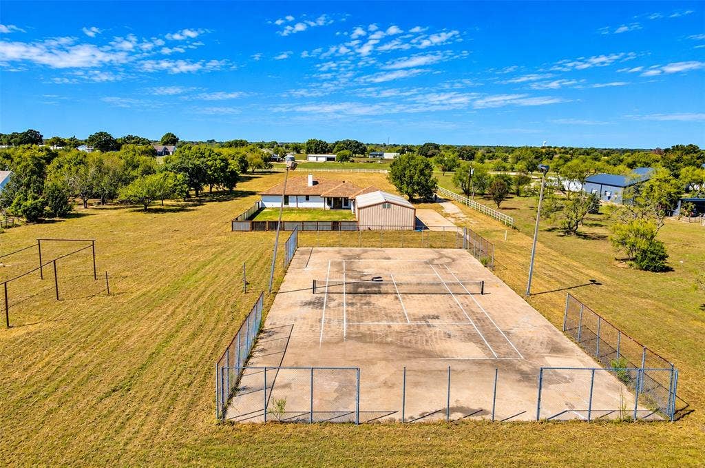 9720 Bluebonnet Drive, Scurry, TX 75158 9720 Bluebonnet Drive, Scurry, TX 75158