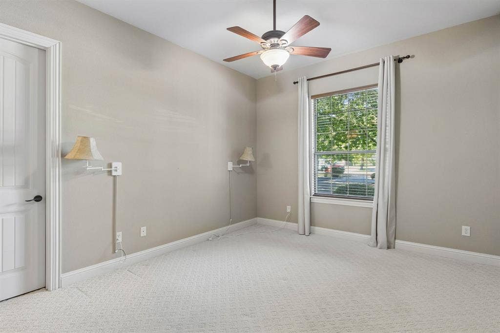 186 Moonlight Drive, Murphy, TX 75094 Bedroom with en suite bathroom
