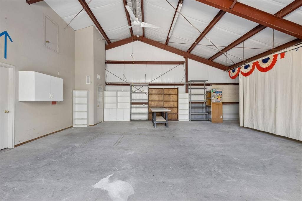 186 Moonlight Drive, Murphy, TX 75094 Oversized detached garage. It is 1,500 sf