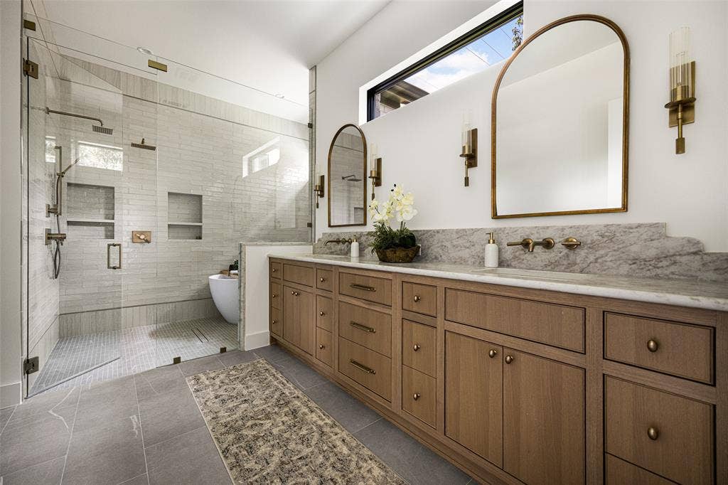 6453 Bob O Link Drive, Dallas, TX 75214 6453 Bob O Link Drive, Dallas, TX 75214