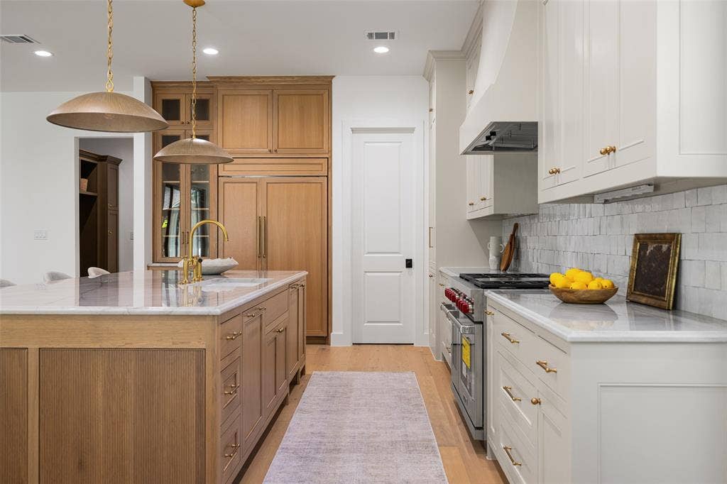6453 Bob O Link Drive, Dallas, TX 75214 6453 Bob O Link Drive, Dallas, TX 75214