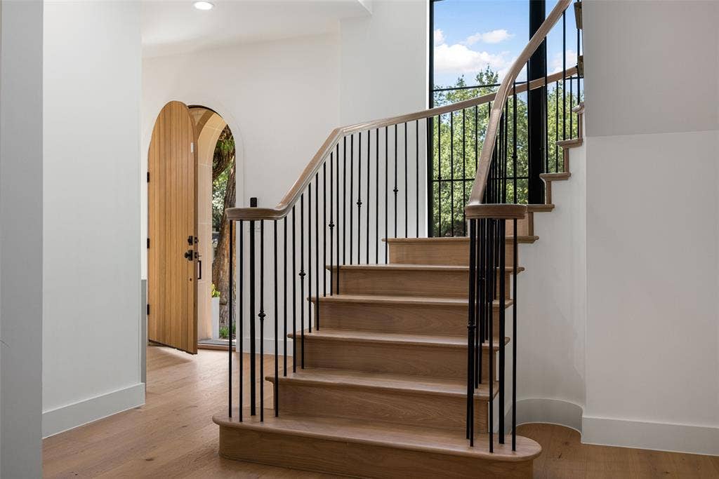 6453 Bob O Link Drive, Dallas, TX 75214 6453 Bob O Link Drive, Dallas, TX 75214