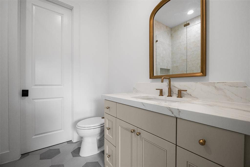 6453 Bob O Link Drive, Dallas, TX 75214 6453 Bob O Link Drive, Dallas, TX 75214