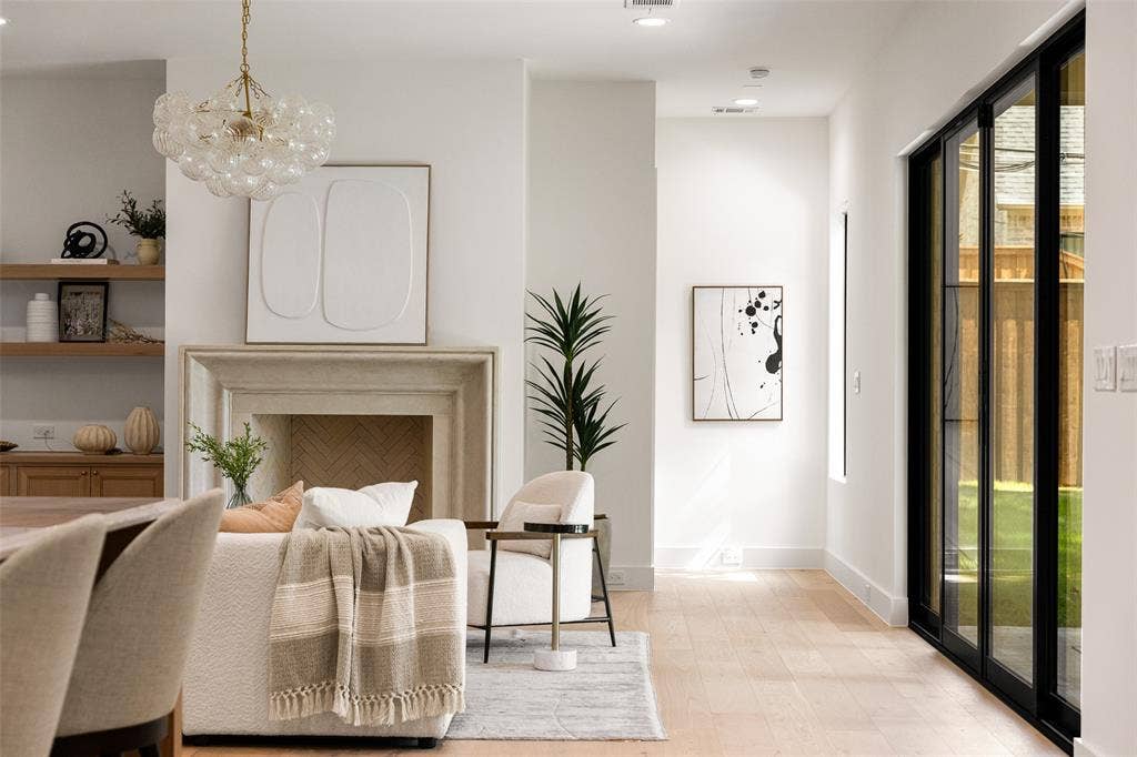 6453 Bob O Link Drive, Dallas, TX 75214 6453 Bob O Link Drive, Dallas, TX 75214