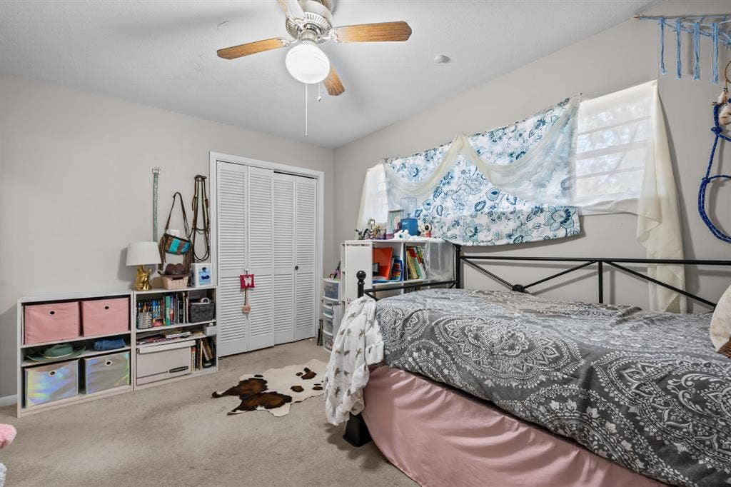 604 Crestview Drive, Granbury, TX 76048